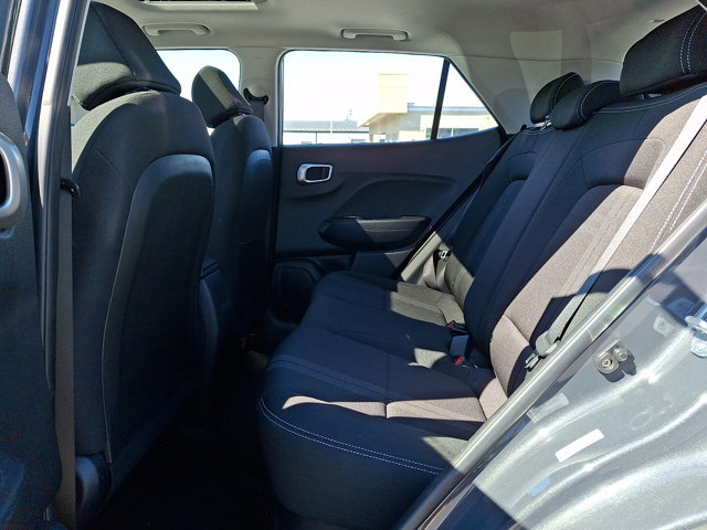 Used 2023 Hyundai Venue SEL image 10