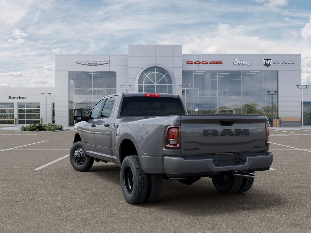 New 2026 RAM 3500 Big Horn AWD/4WD image 3