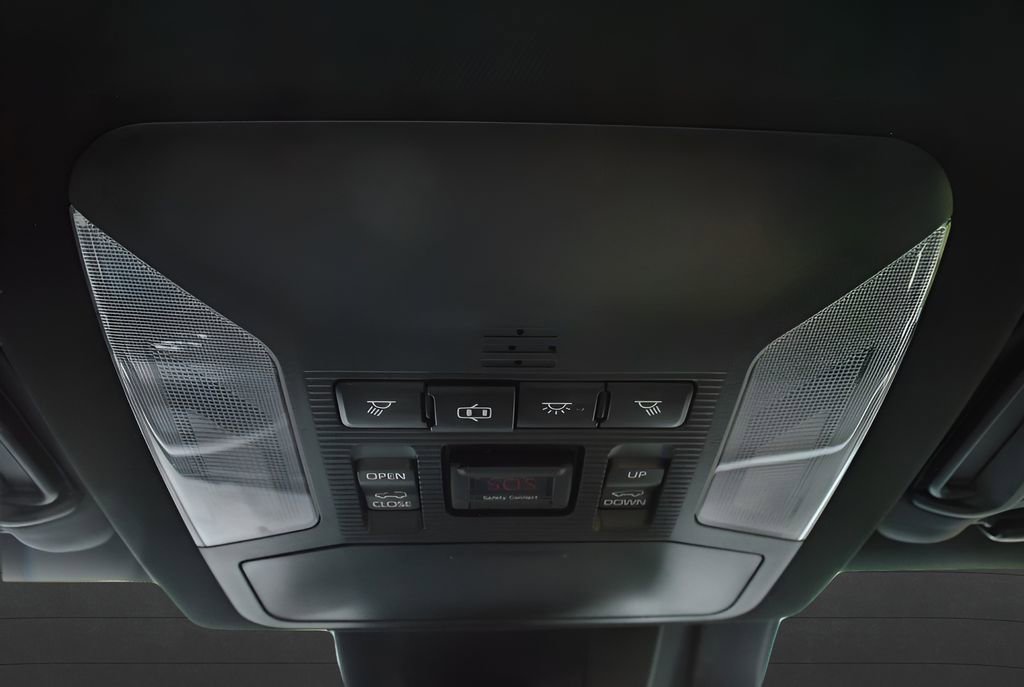 Used 2019 Toyota RAV4 XSE AWD/4WD image 14