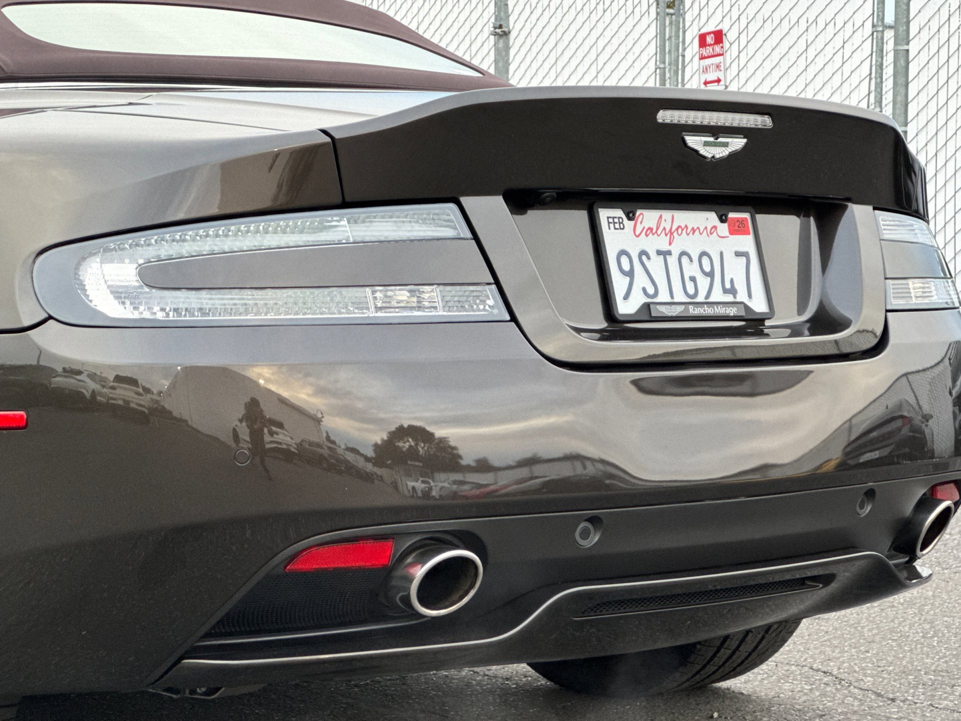 Used 2014 Aston Martin DB9 Volante image 8