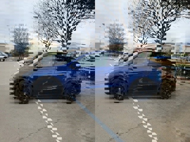 Used 2021 Tesla Model Y Long Range image 7