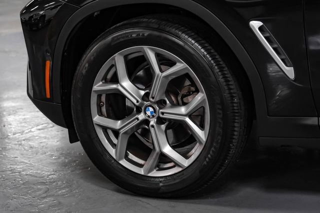Used 2024 BMW X4 xDrive30i AWD/4WD image 56