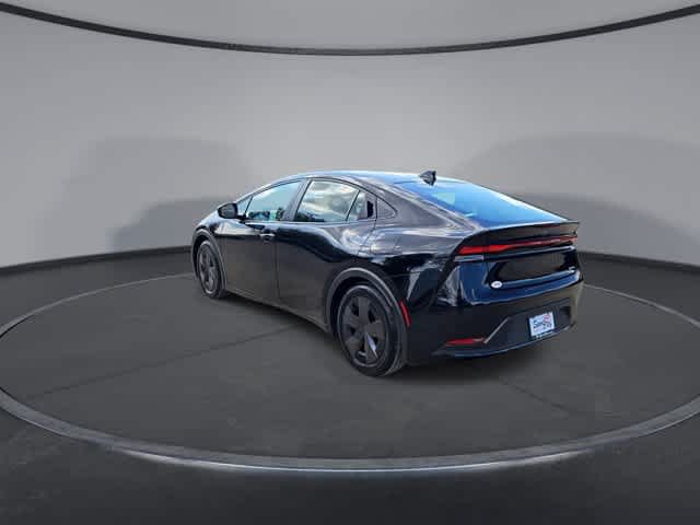 Used 2025 Toyota Prius LE FWD image 6