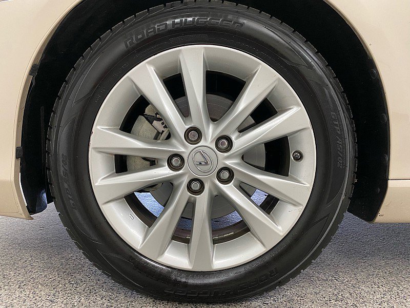 Used 2011 Lexus ES 350 image 21