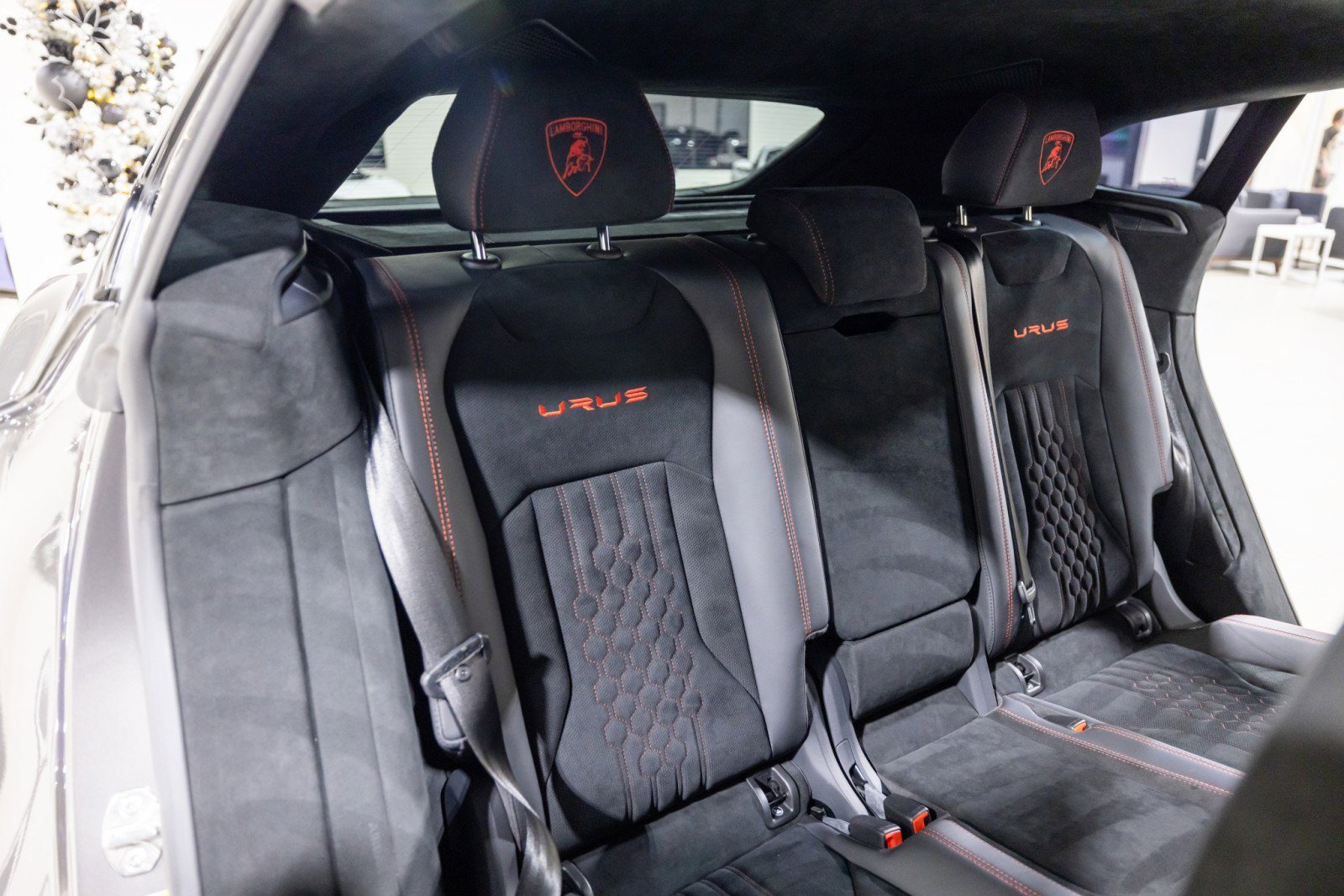 Used 2023 Lamborghini Urus Performante image 37