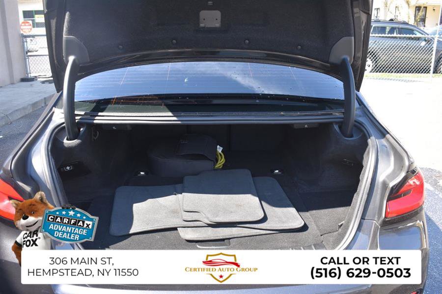 Used 2023 BMW 530e w/ M Sport Package RWD image 32