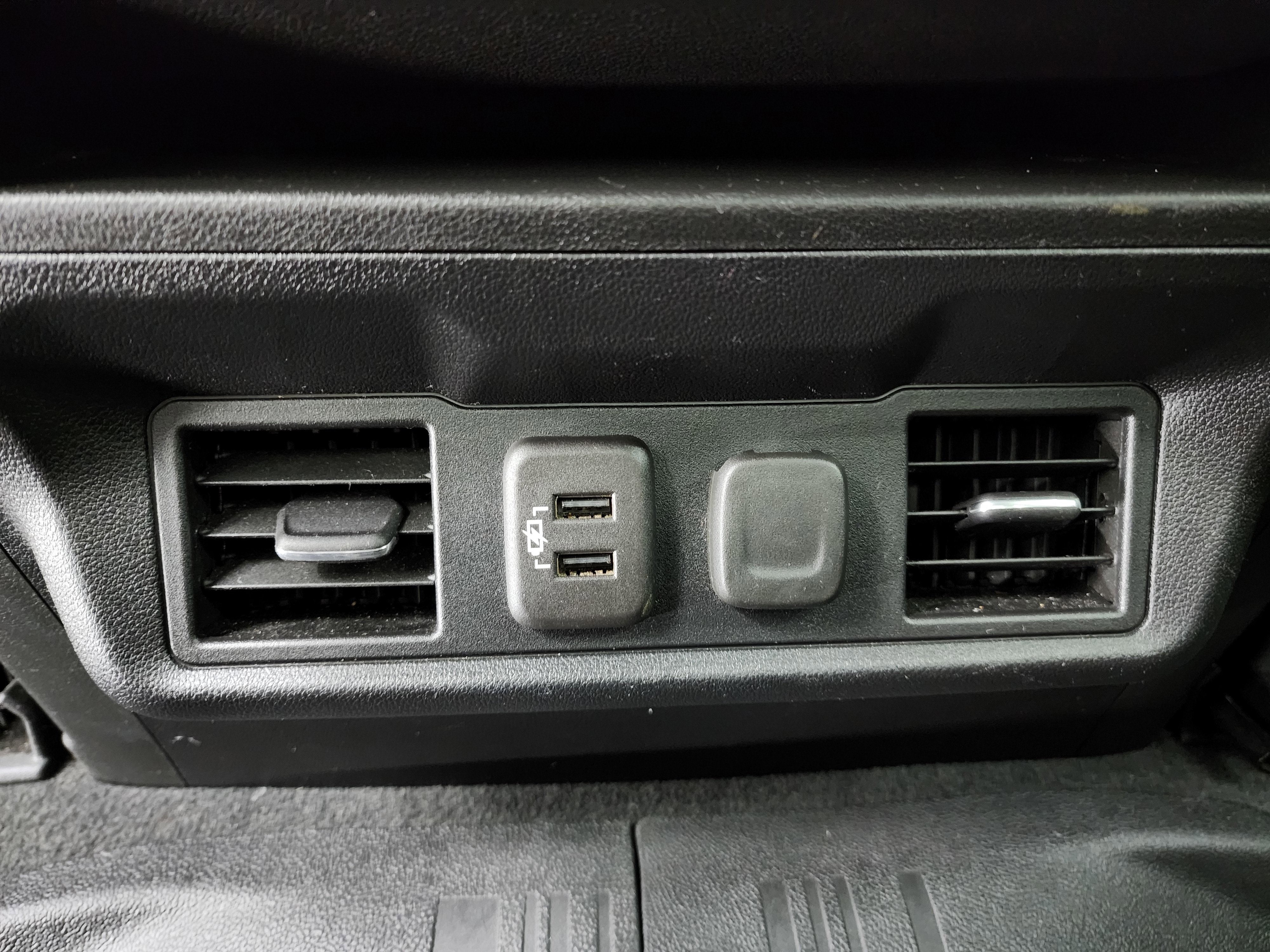 Used 2022 GMC Sierra 2500 SLT w/ LPO, GMC Protection Package image 42