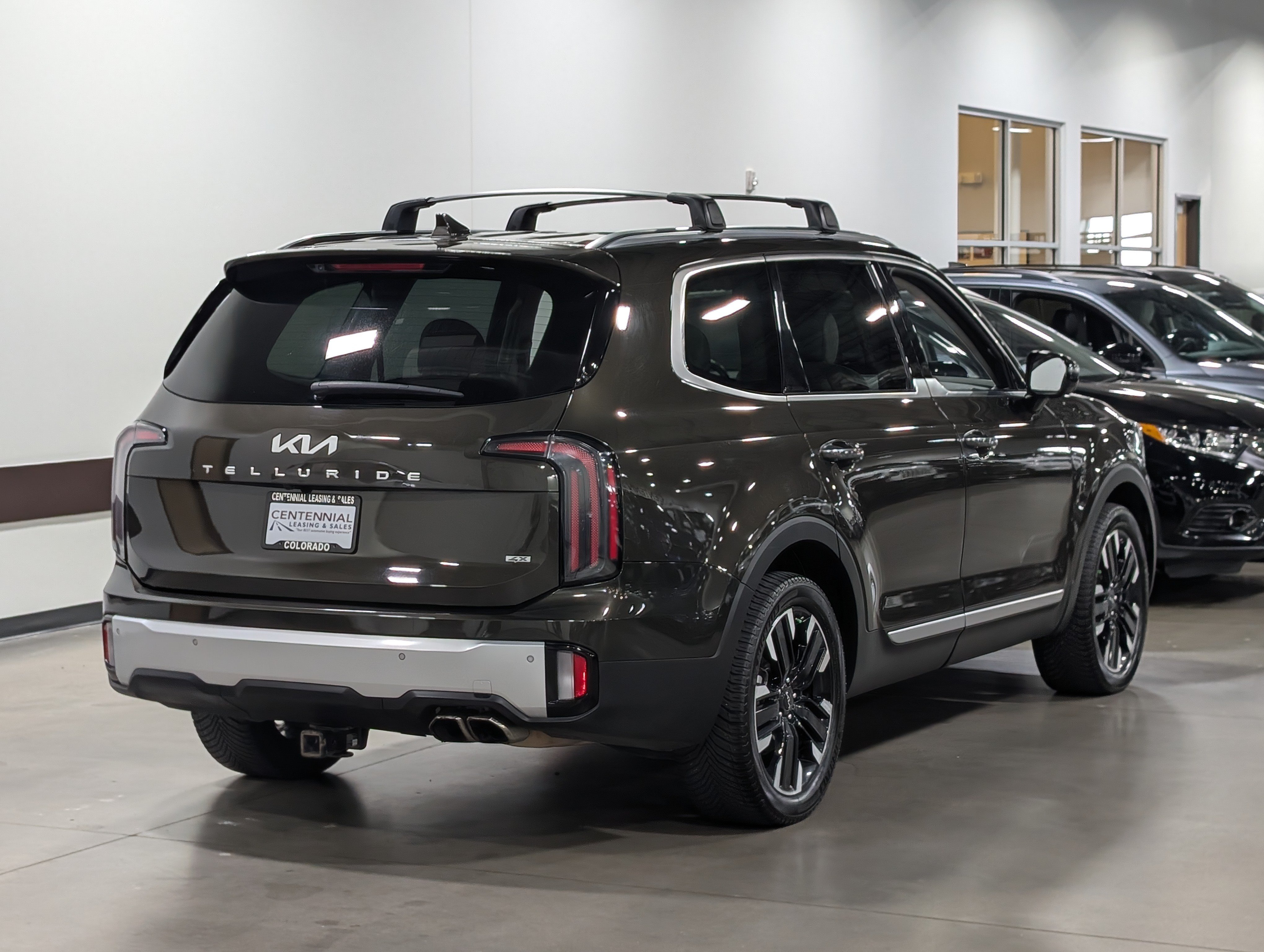 Used 2023 Kia Telluride SX Prestige AWD/4WD image 3