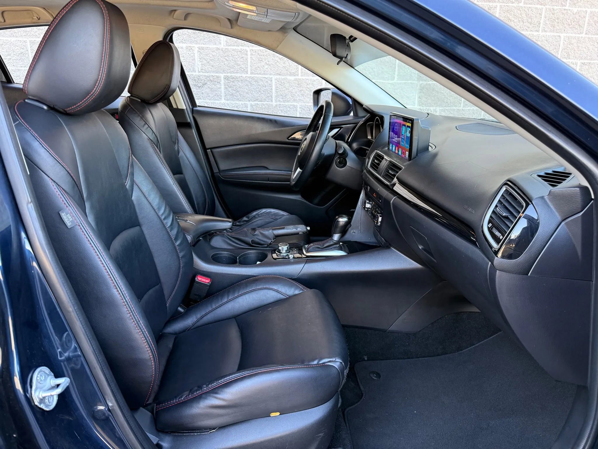 Used 2015 MAZDA MAZDA3 i Grand Touring image 18