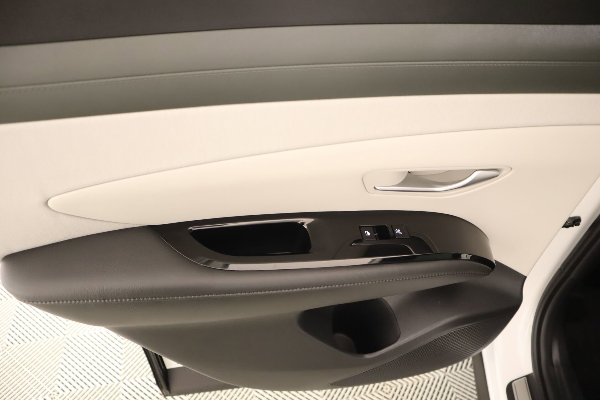 Certified 2026 Hyundai Tucson Limited image 17