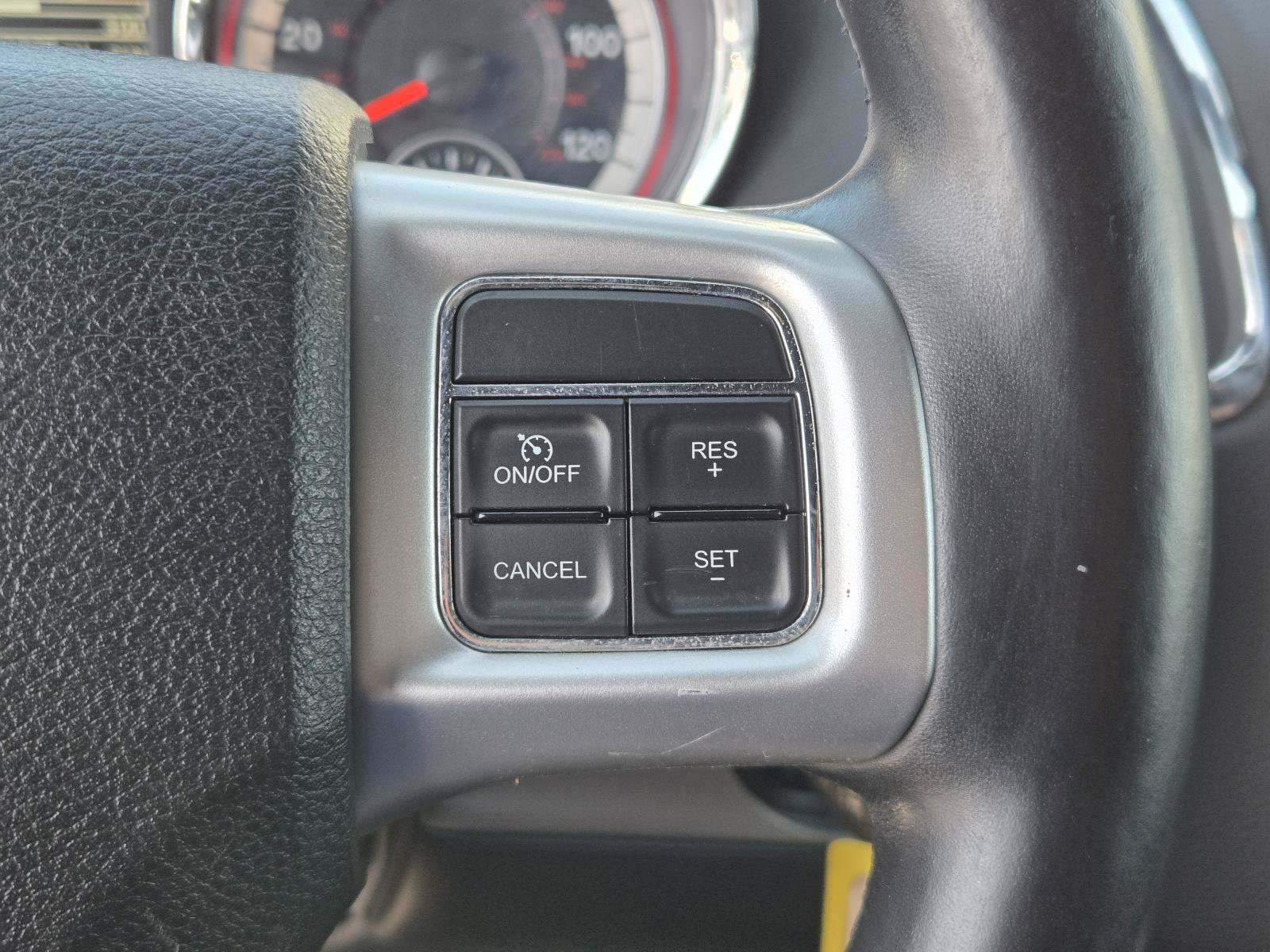Used 2014 Dodge Grand Caravan R/T w/ Driver Convenience Group FWD image 14