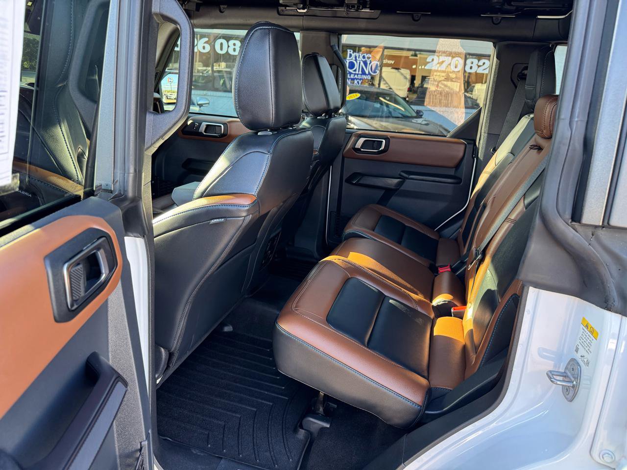 Used 2024 Ford Bronco Outer Banks w/ Sasquatch Package image 39