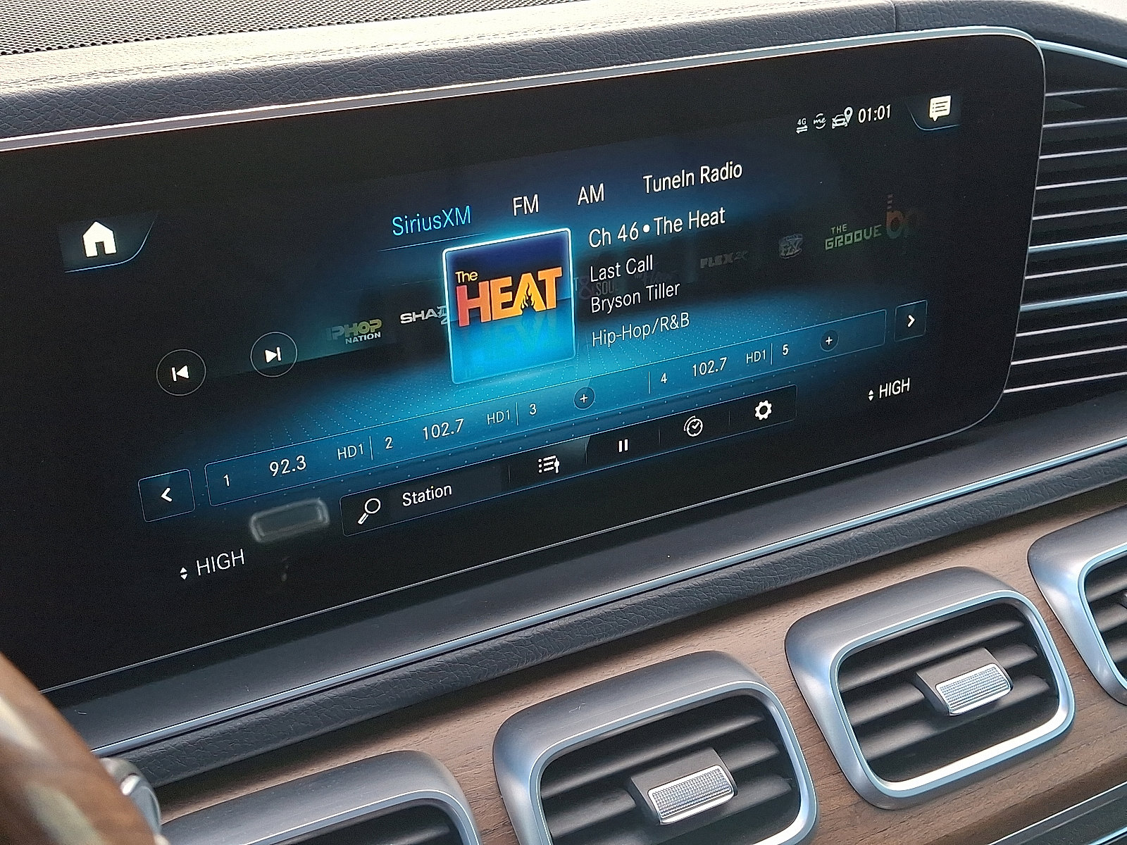 Used 2022 Mercedes-Benz GLS 450 4MATIC image 18