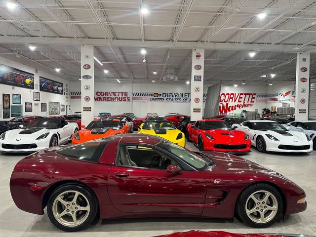 Used 2003 Chevrolet Corvette Coupe w/ Preferred Equipment Group RWD image 6