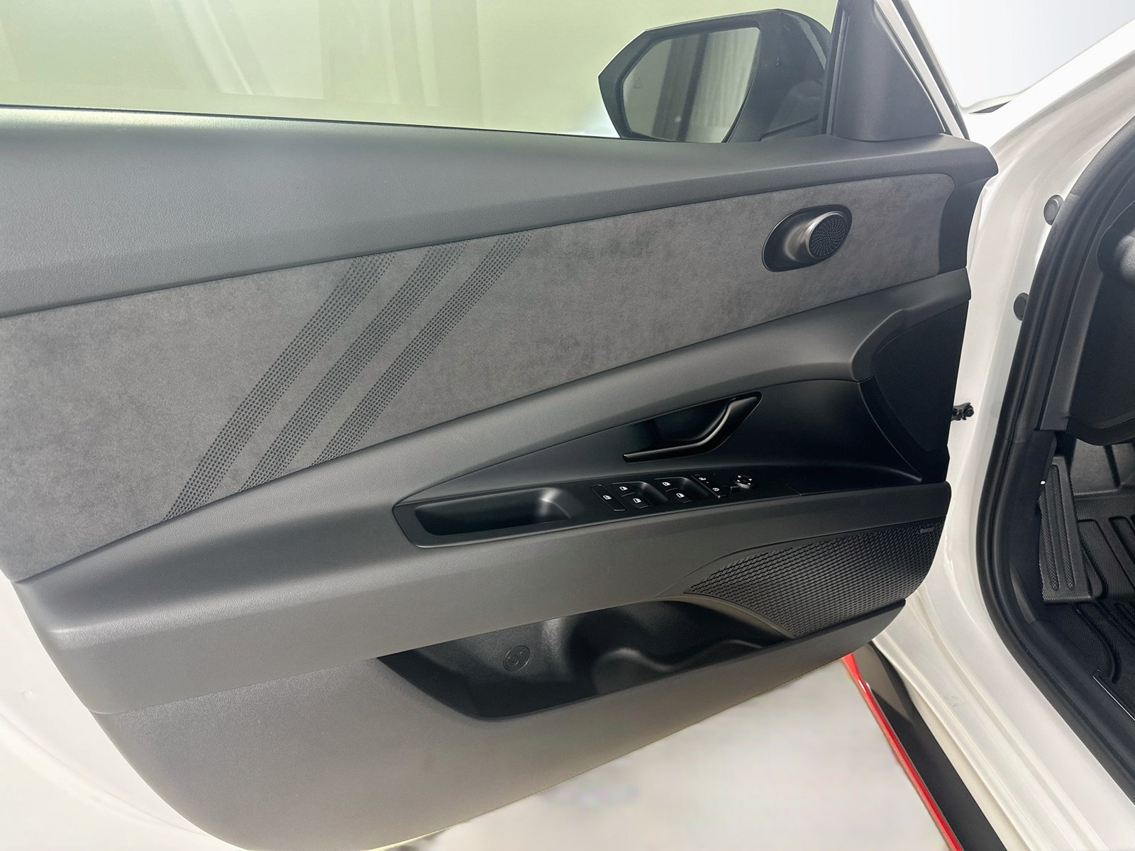 Used 2026 Hyundai Elantra N FWD image 16