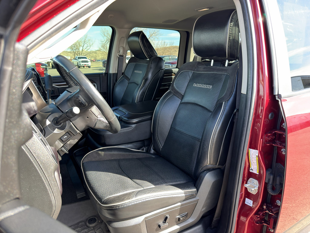 Used 2024 RAM 3500 Laramie image 11