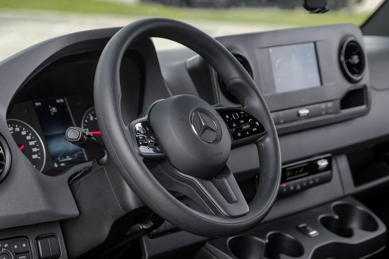 Used 2024 Mercedes-Benz Sprinter 3500 image 16