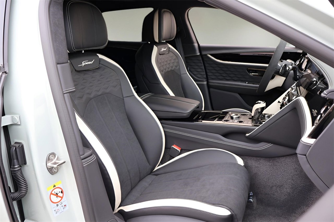 New 2025 Bentley Flying Spur Plug-In Hybrid image 20