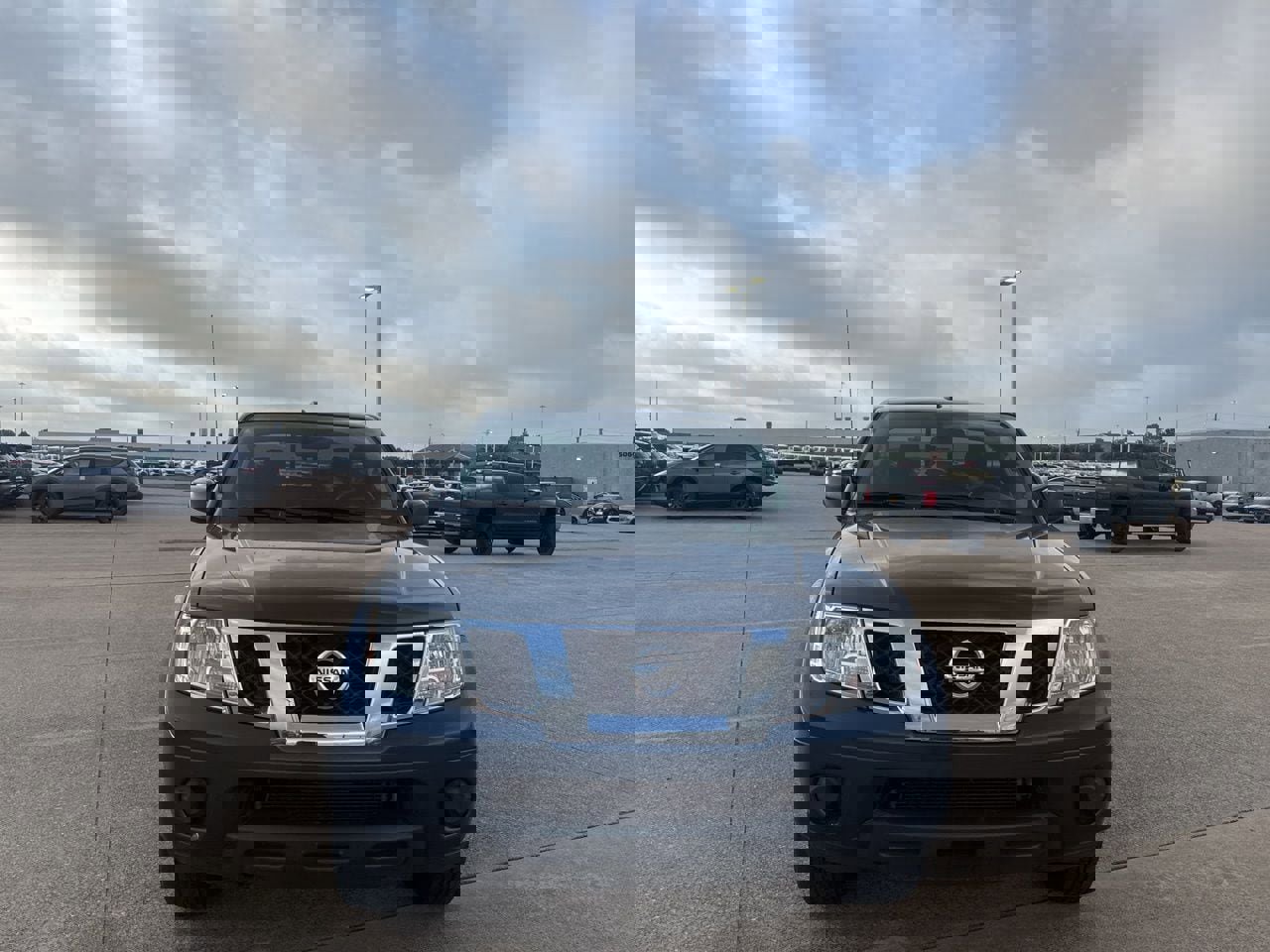 Used 2016 Nissan Frontier SV image 4