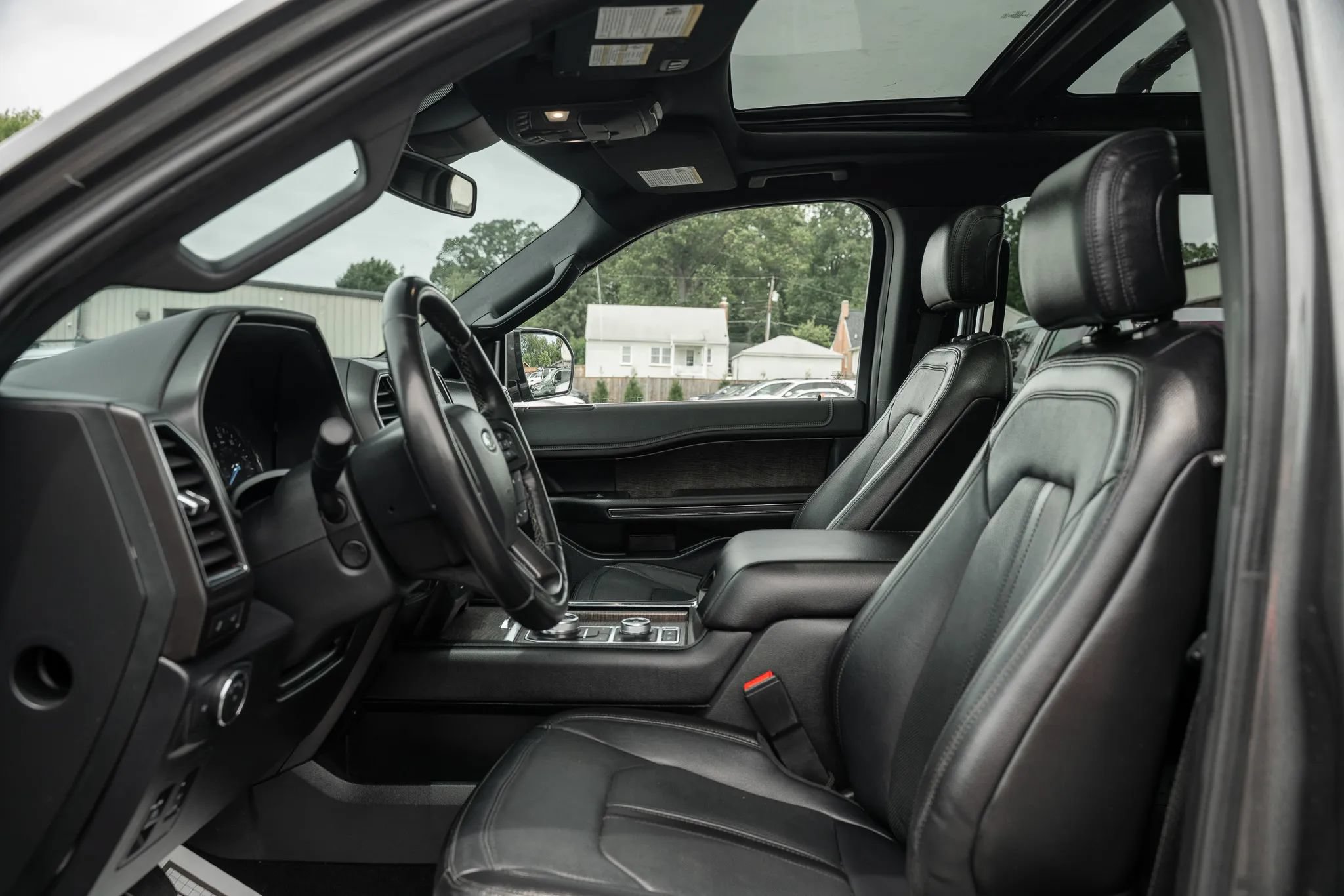 Used 2019 Ford Expedition Max Limited w/ Special Edition Package AWD/4WD image 7