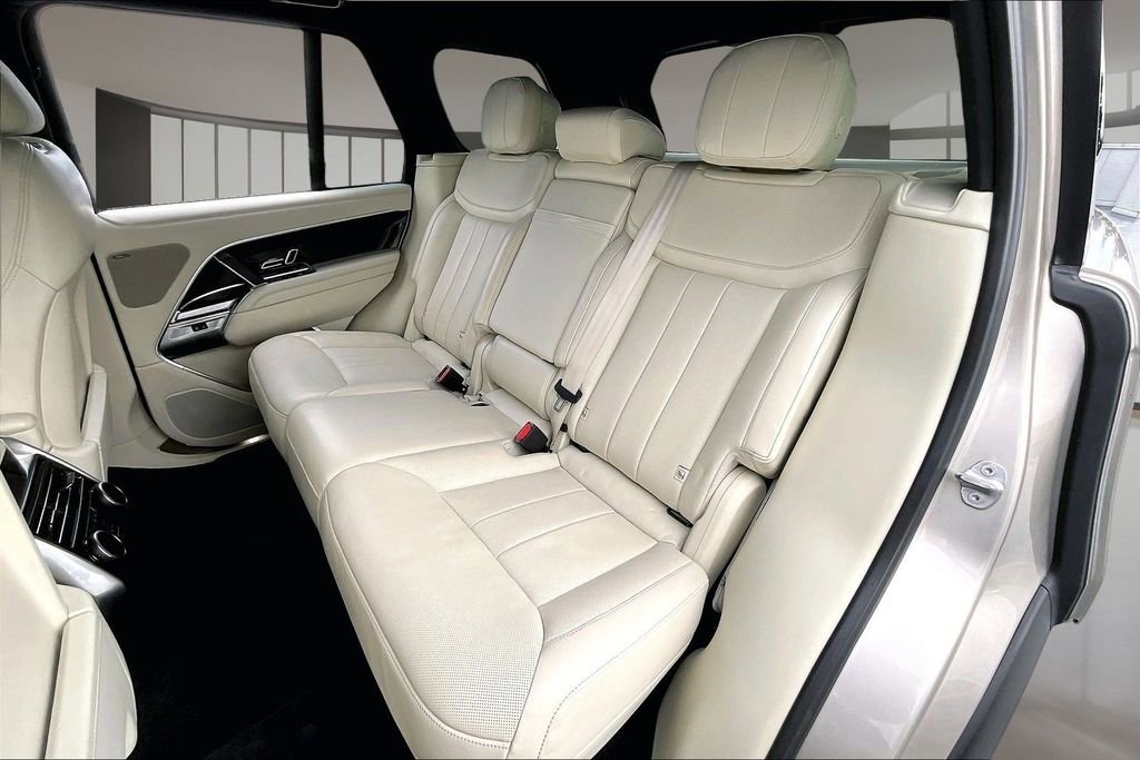 Certified 2023 Land Rover Range Rover SE image 20