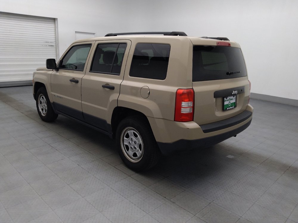 Used 2016 Jeep Patriot Sport FWD image 3