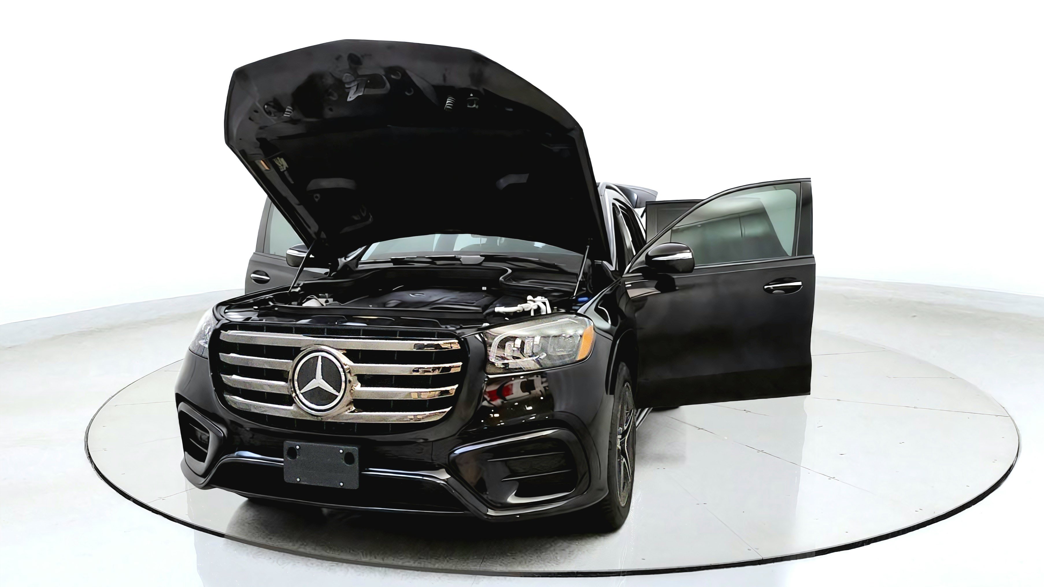 Used 2024 Mercedes-Benz GLS 450 4MATIC w/ AMG Line Exterior image 10