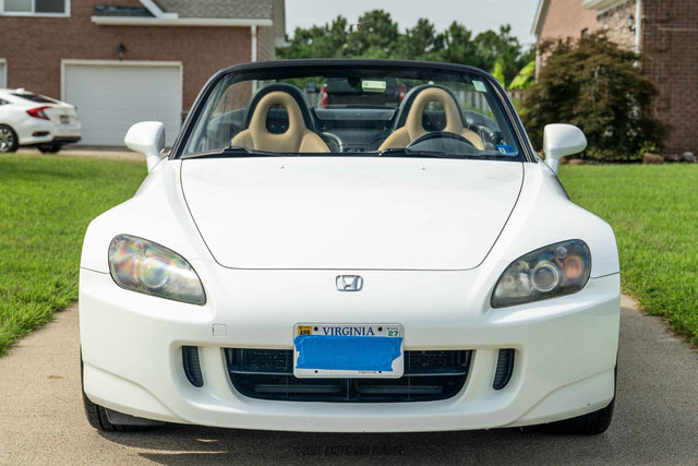 Used 2004 Honda S2000 image 13