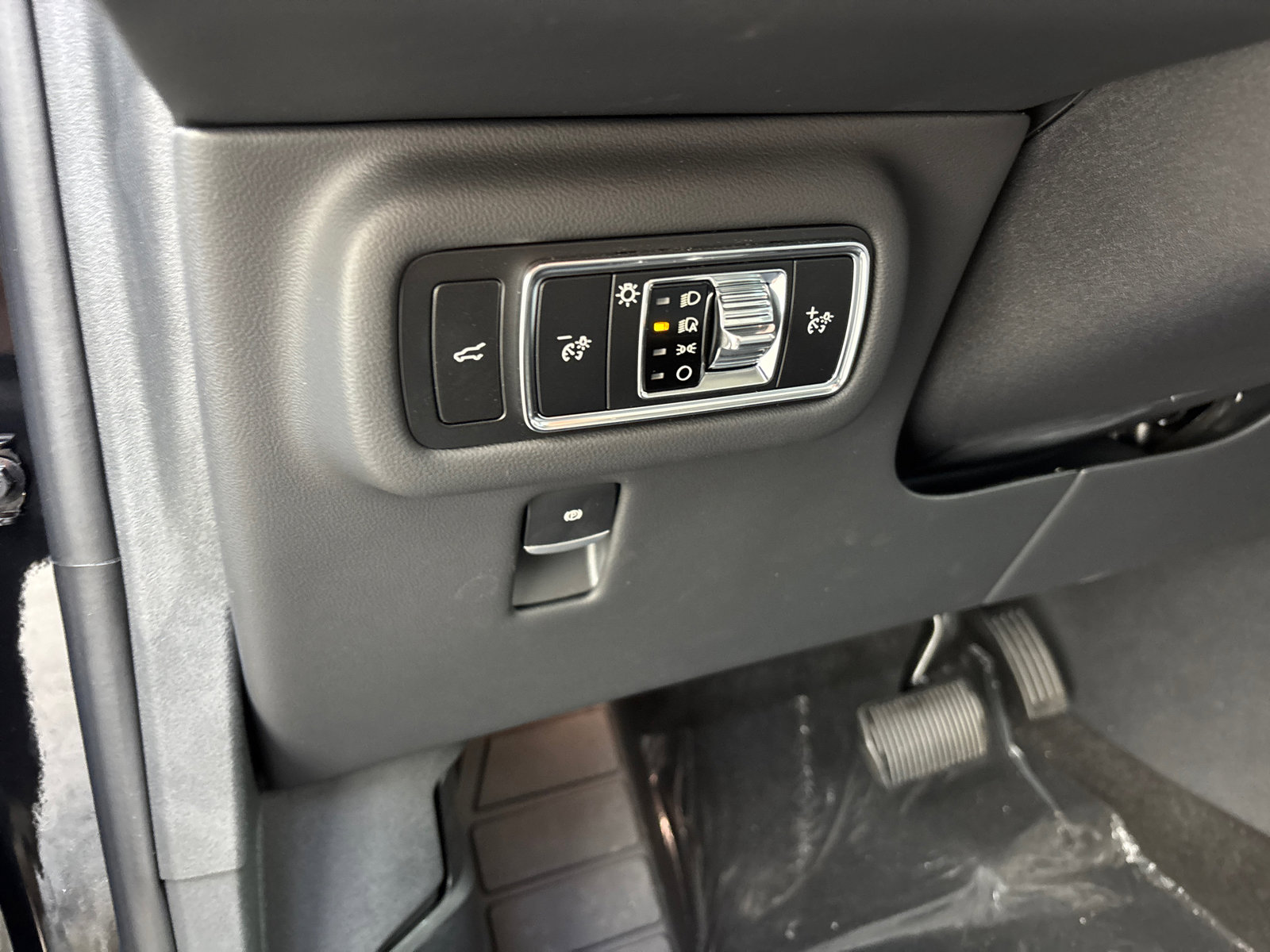 New 2026 Lincoln Nautilus Premier image 14