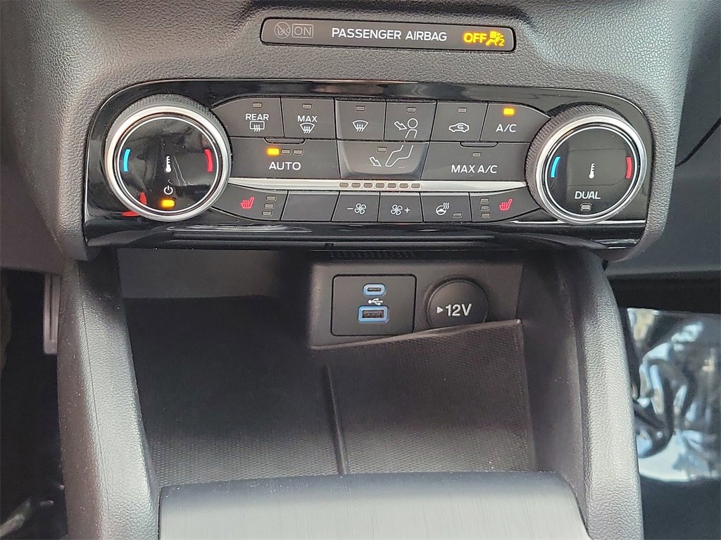 Certified 2022 Ford Escape SEL image 30