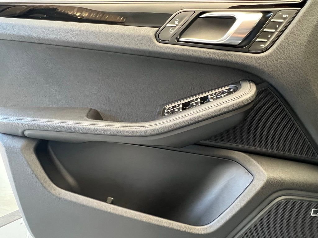 Used 2024 Porsche Macan S image 19