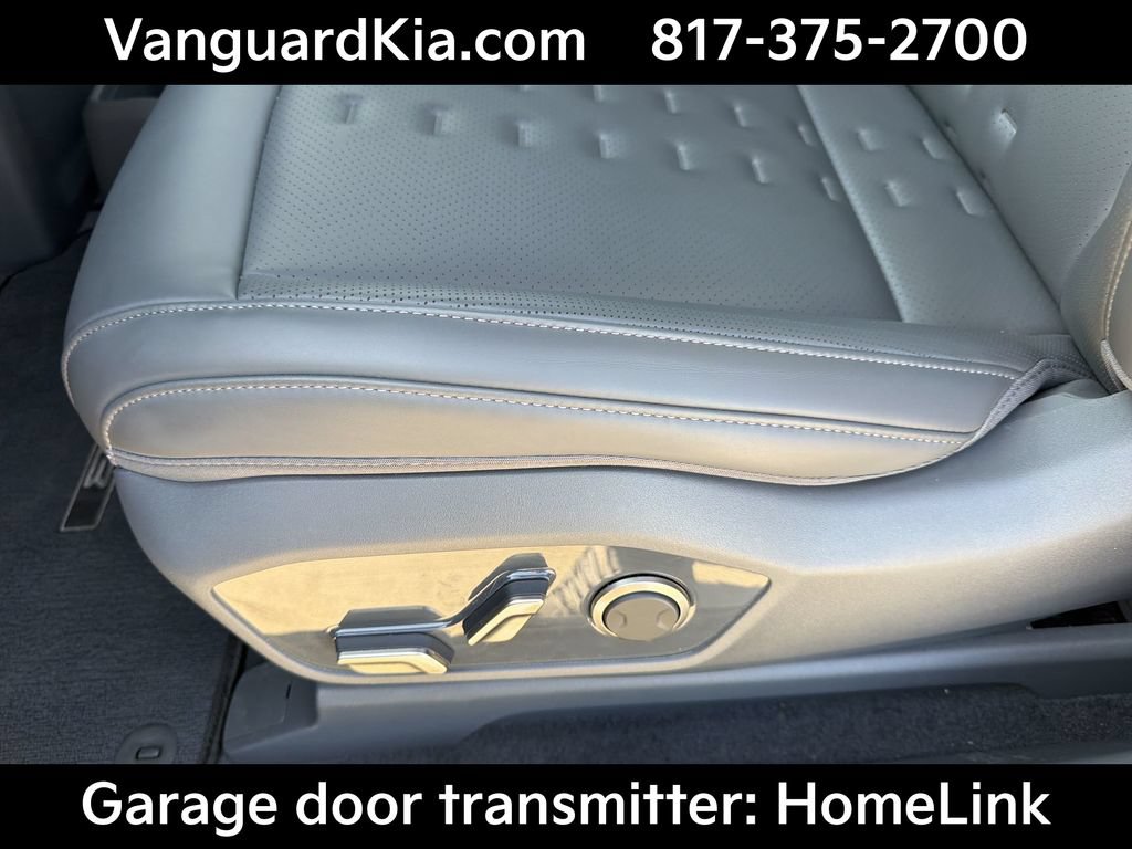 Certified 2024 Kia EV9 Wind AWD/4WD image 16