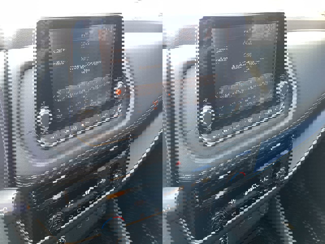 Used 2021 Nissan Rogue SV image 13