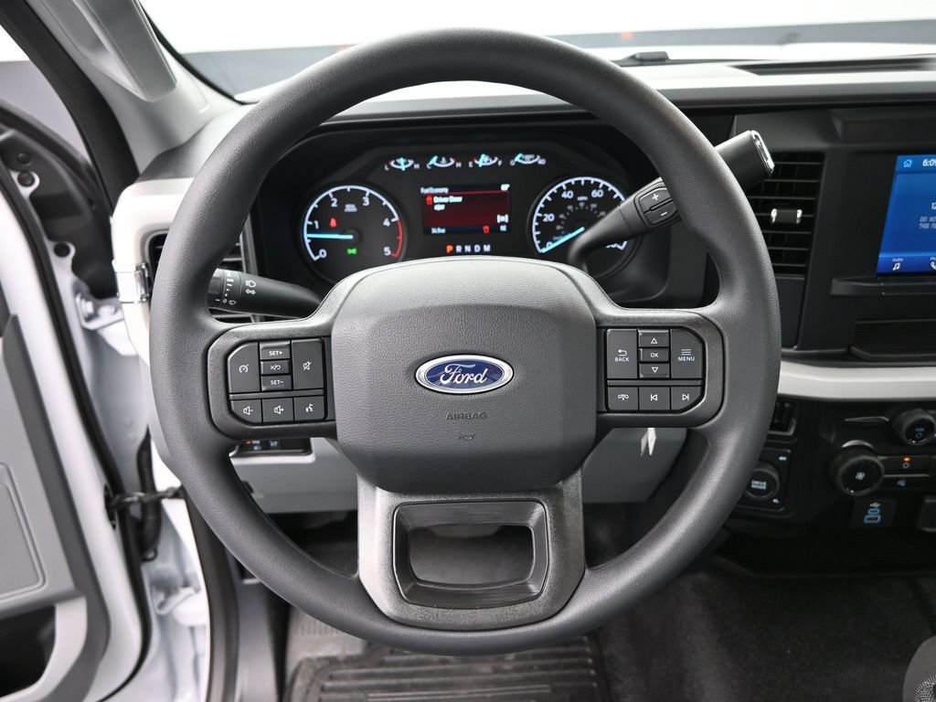 New 2026 Ford F250 XL AWD/4WD image 9
