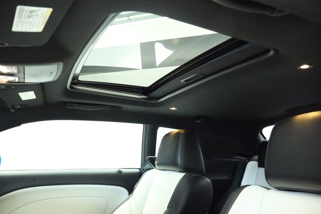 Used 2016 Dodge Challenger SXT Plus image 38