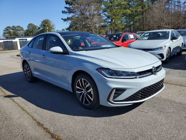 New 2026 Volkswagen Jetta SE FWD image 3