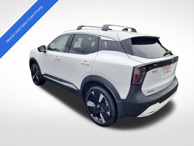 Used 2026 Nissan Kicks SR w/ SR Premium Package FWD image 3