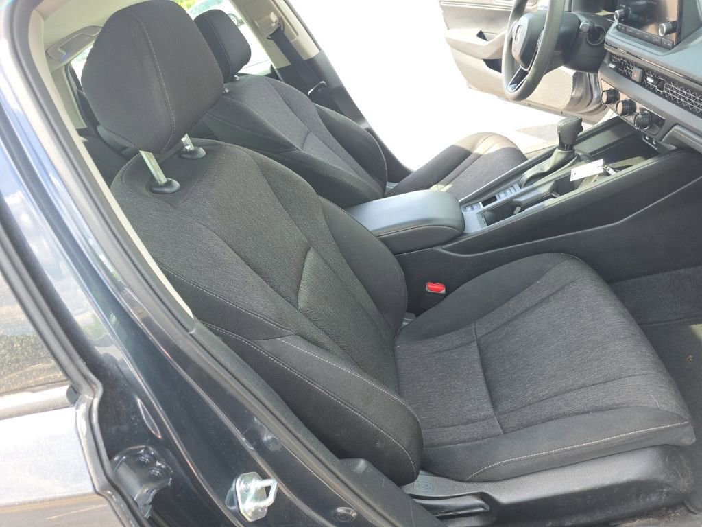 Used 2023 Honda Accord EX image 25