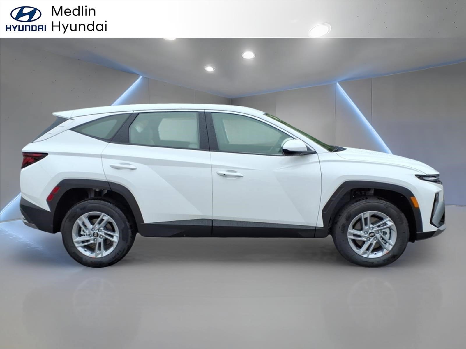 New 2026 Hyundai Tucson SE AWD/4WD image 2