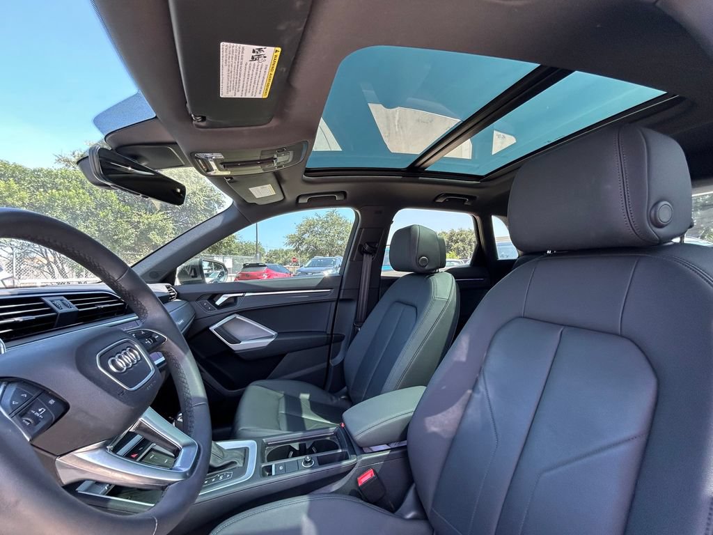Used 2025 Audi Q3 2.0T Premium Plus w/ Premium Plus Package AWD/4WD image 12