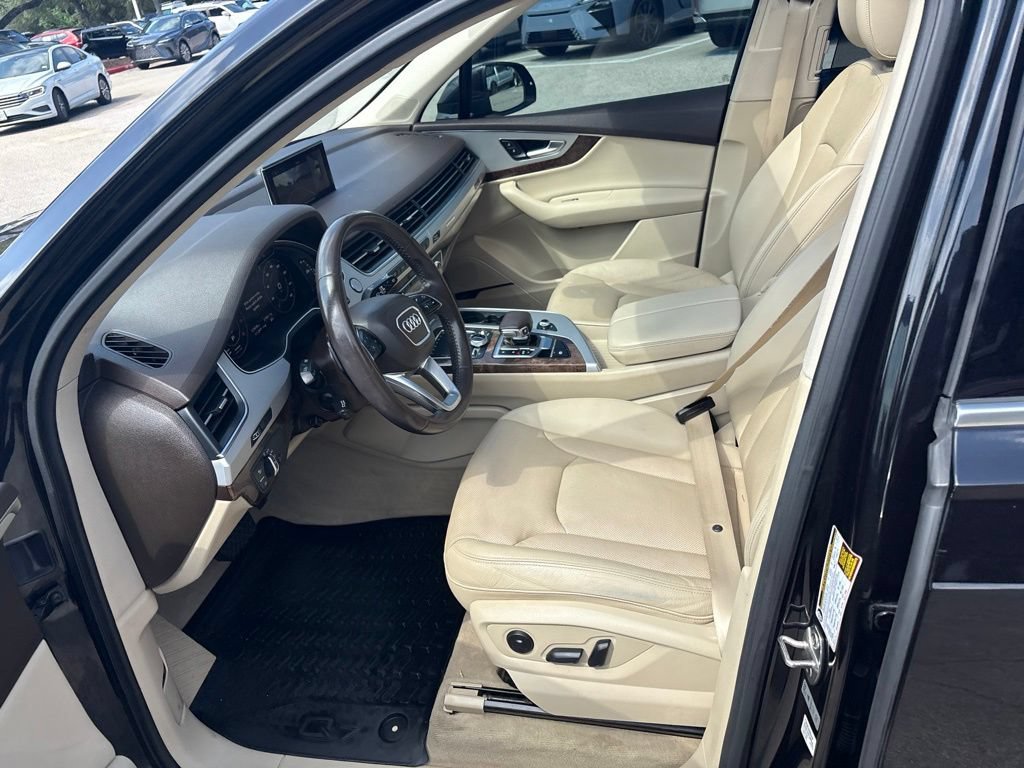 Used 2018 Audi Q7 2.0T Premium Plus w/ Premium Plus Package AWD/4WD image 17