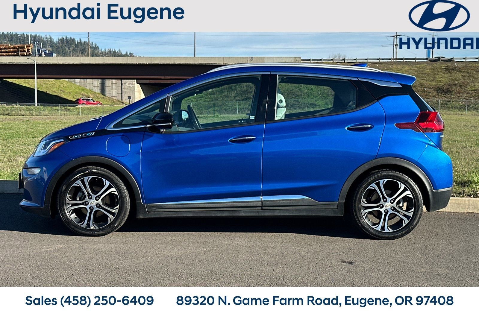 Used 2017 Chevrolet Bolt Premier w/ Driver Confidence II Package image 7