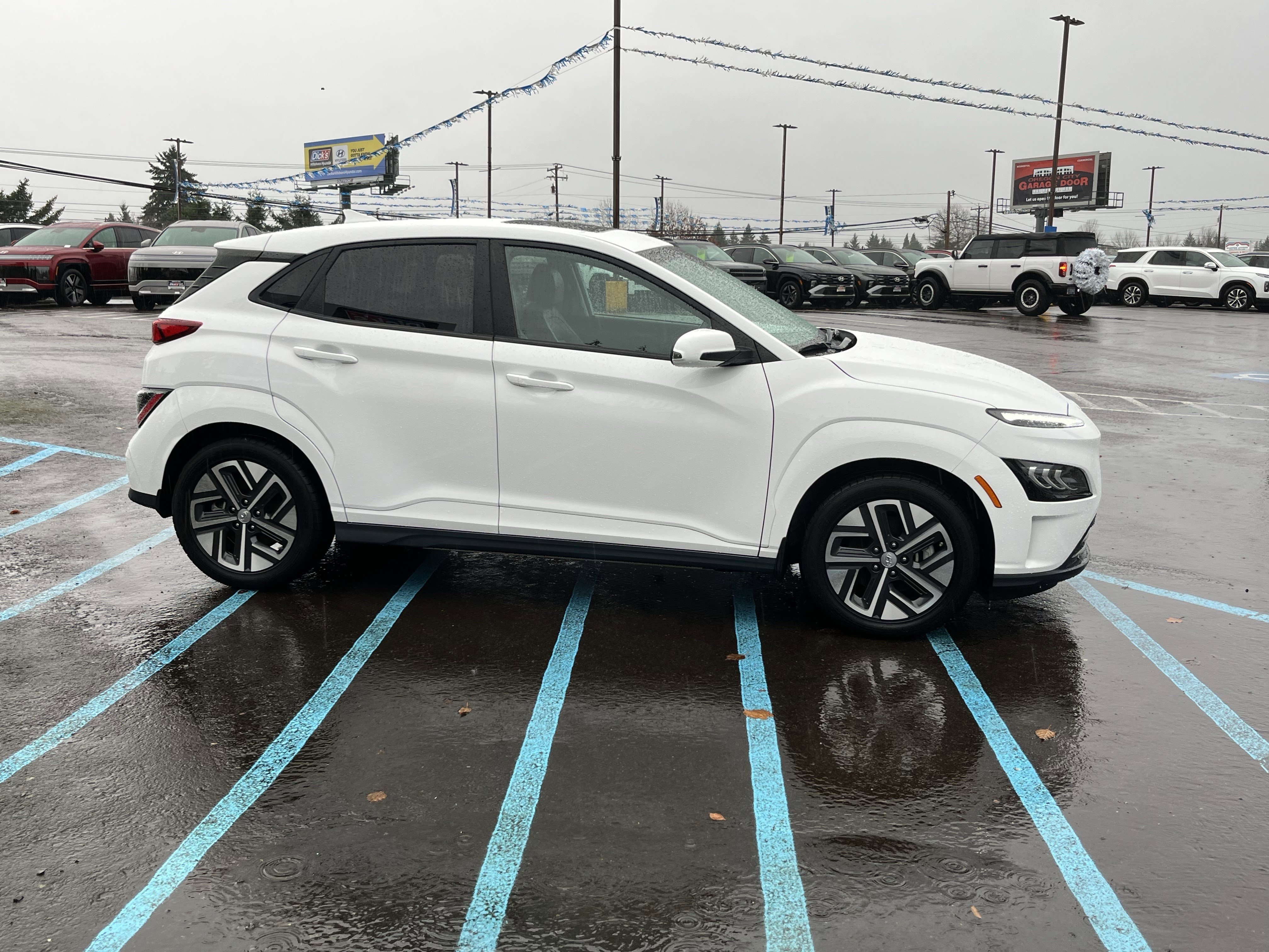 Certified 2022 Hyundai Kona Limited image 6