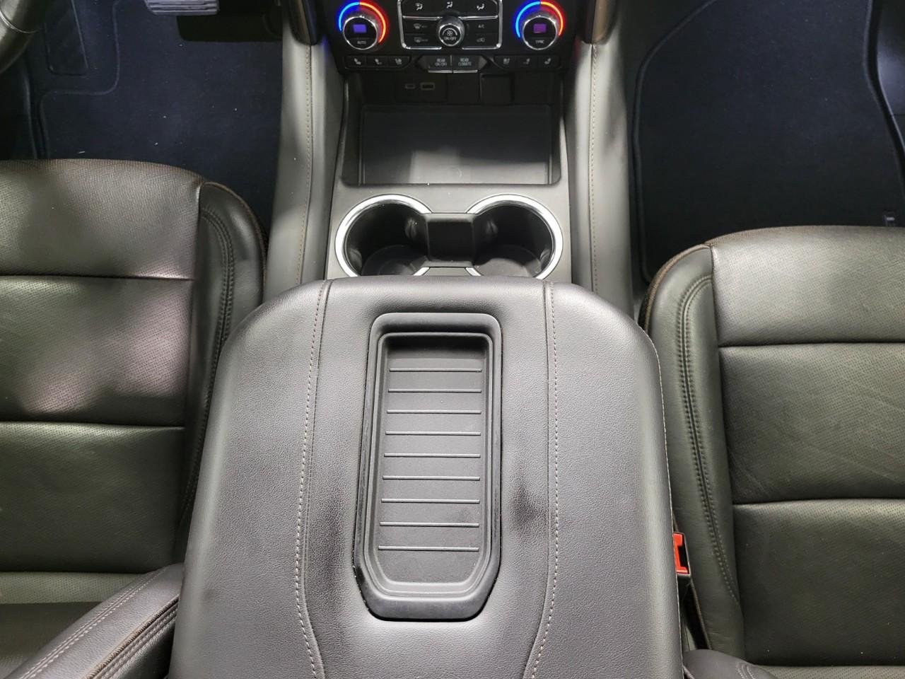 Used 2023 Chevrolet Suburban High Country AWD/4WD image 16