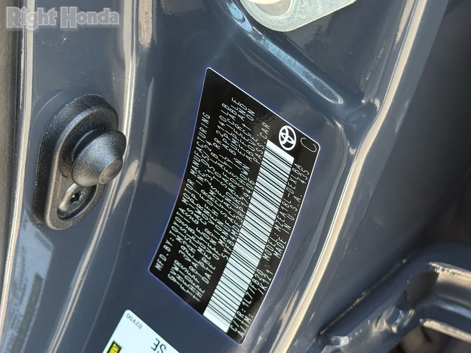 Used 2024 Toyota Corolla LE FWD image 33