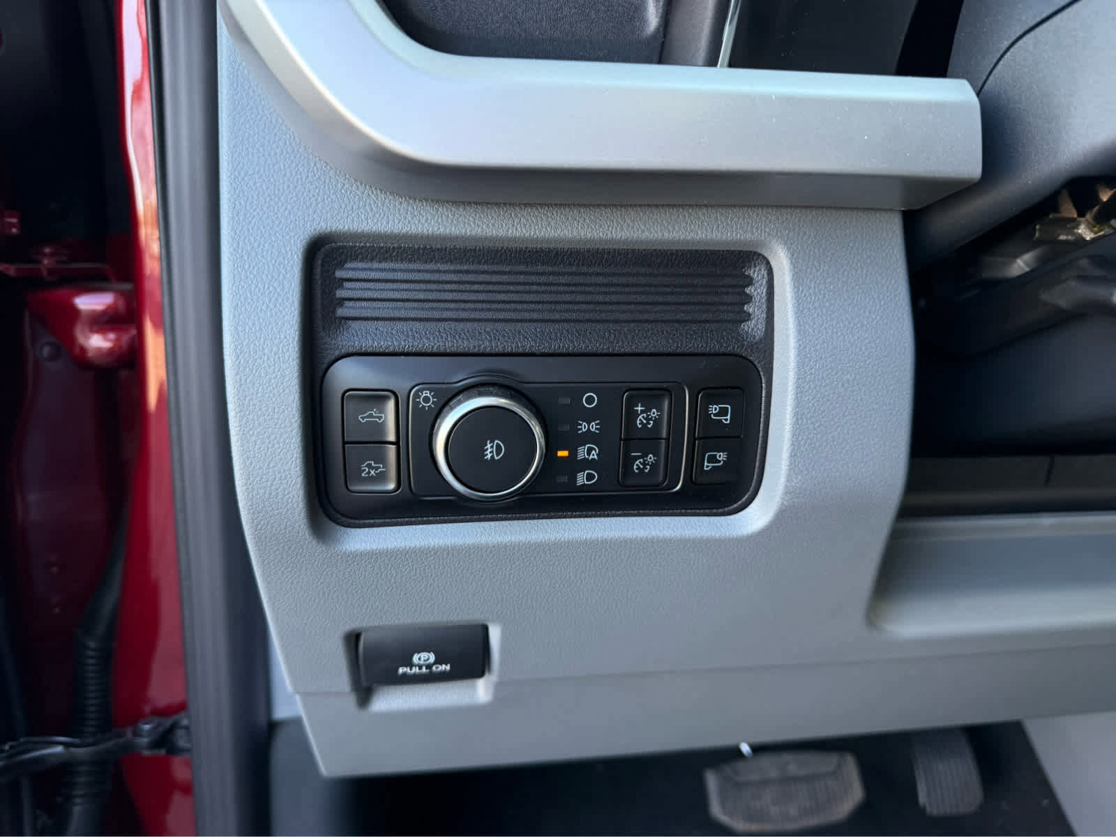 New 2025 Ford F350 XLT w/ Black Appearance Package image 16