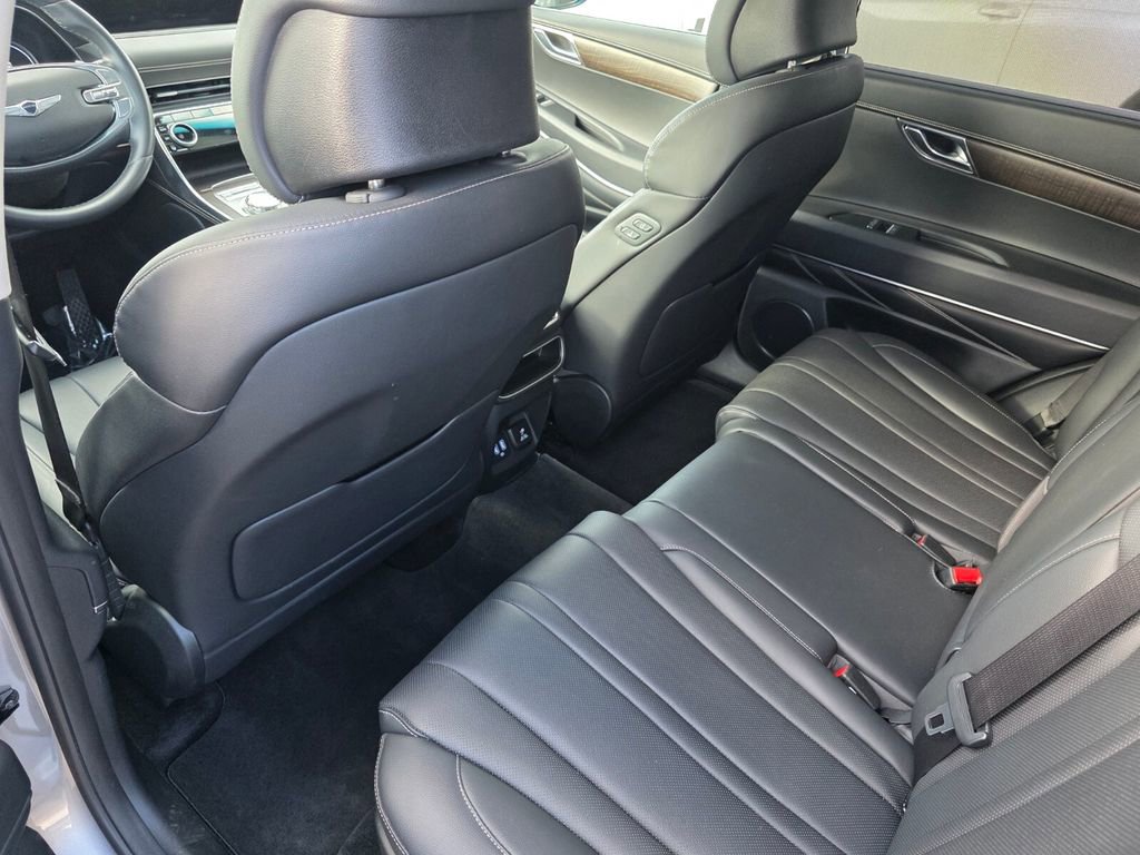 Used 2024 Genesis GV80 2.5T image 14