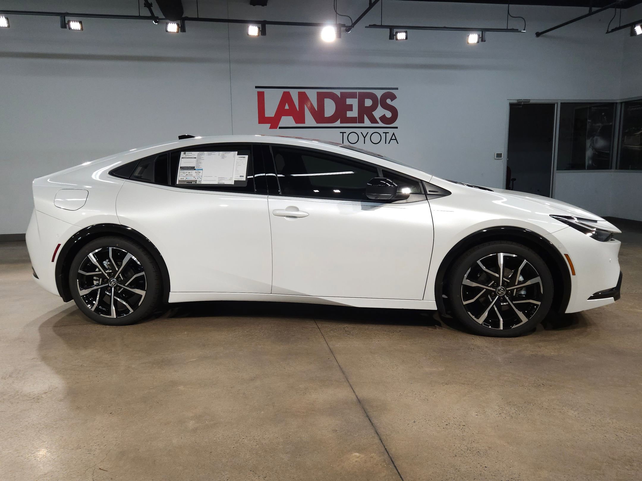 New 2026 Toyota Prius Plug-In Hybrid image 8