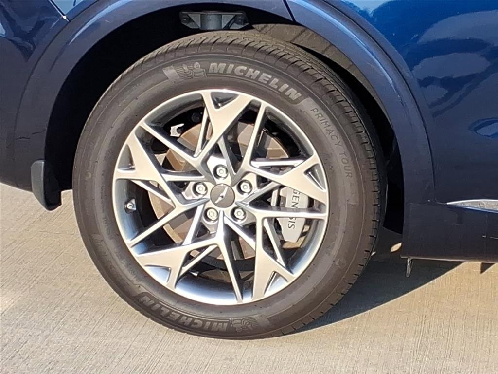 Used 2024 Genesis GV70 2.5T w/ Select Package image 8