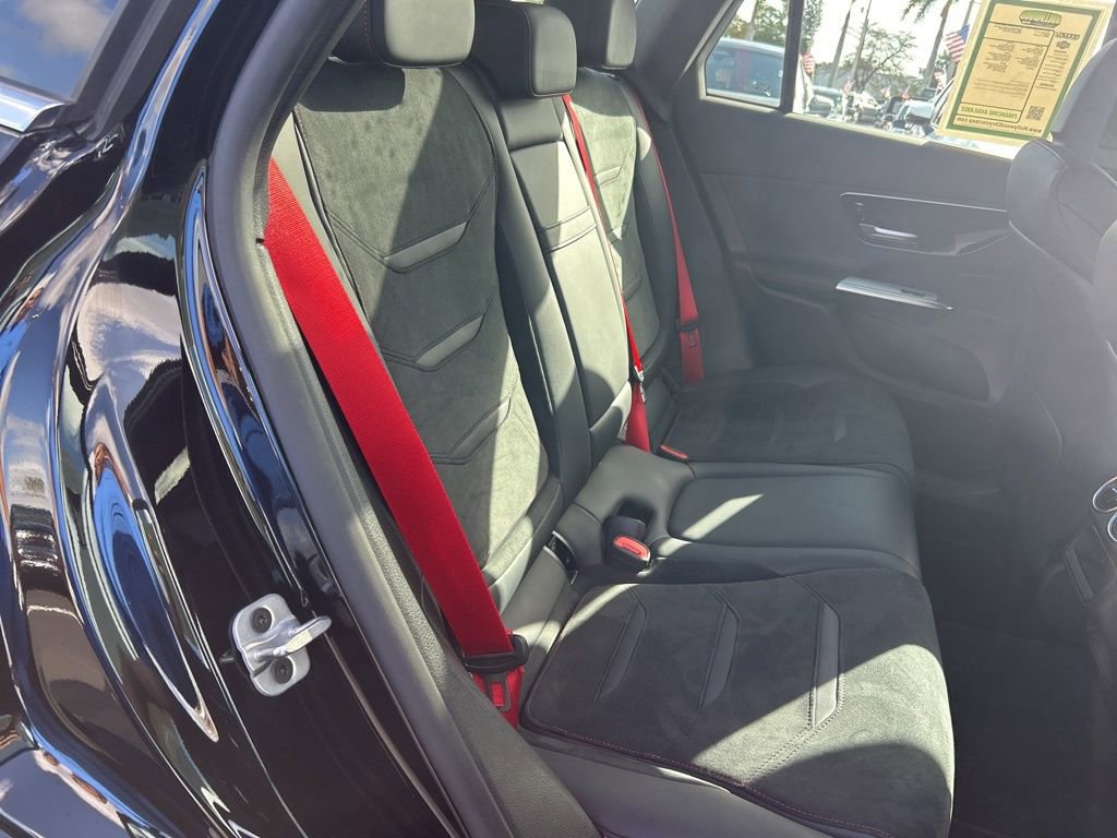 Used 2025 Mercedes-Benz GLC 43 AMG 4MATIC image 29